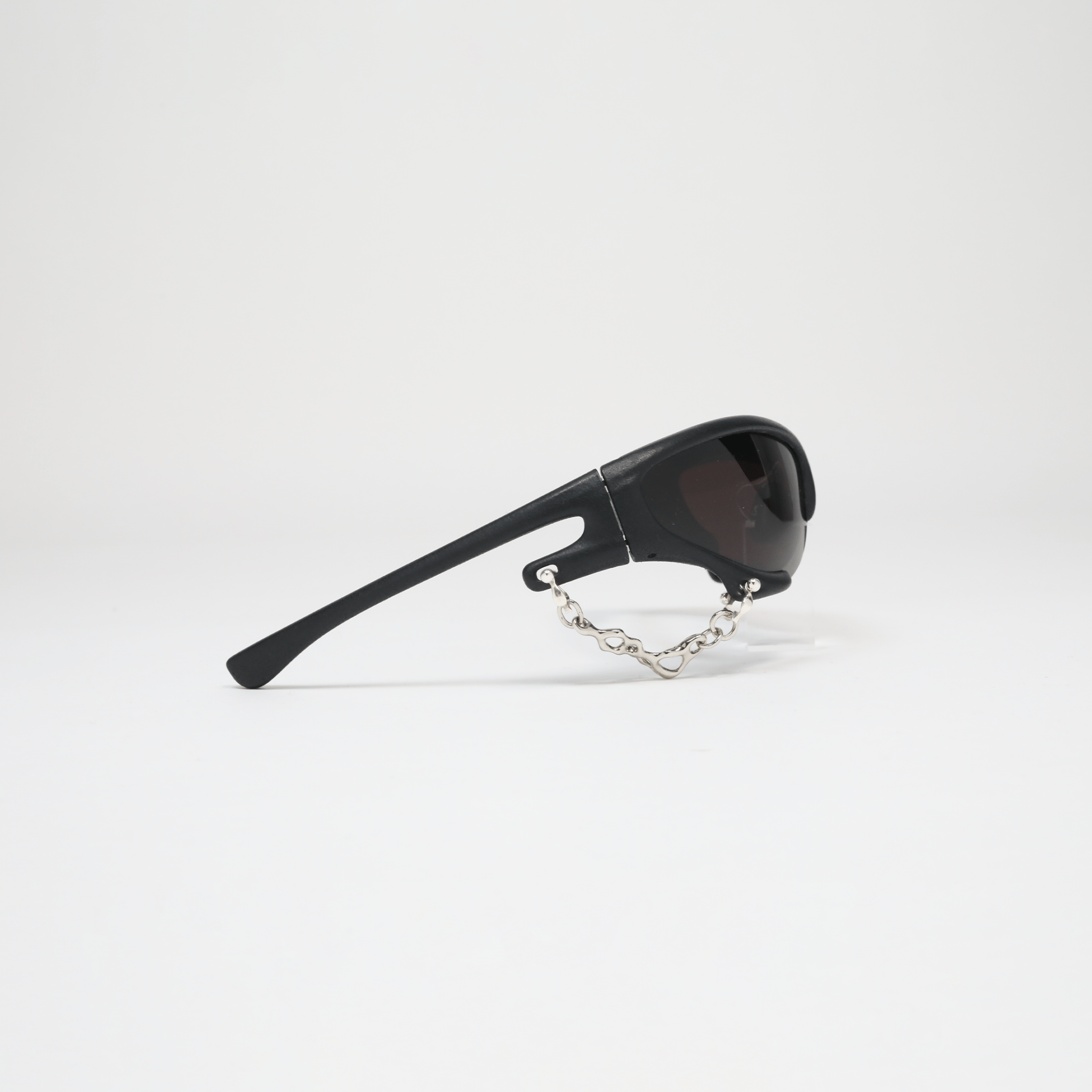 SUNGLASSES BROQ x TIDES — INTERFACE, SHADES WITH HANDCRAFTED CHAIN - broq