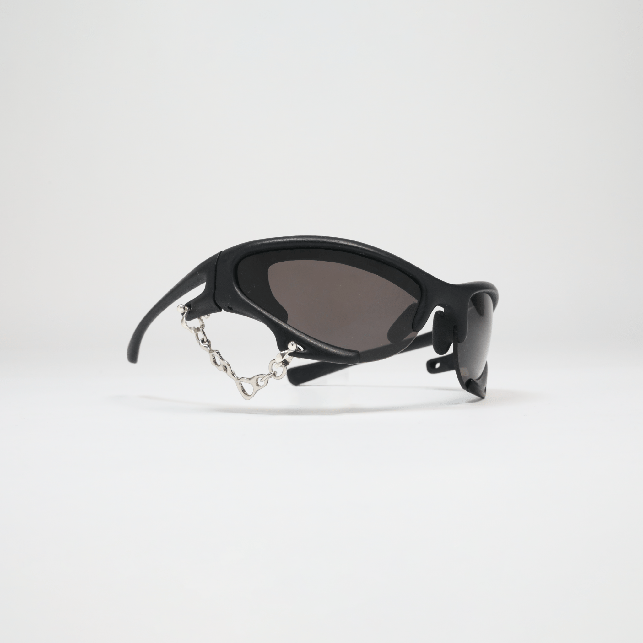 SUNGLASSES BROQ x TIDES — INTERFACE, SHADES WITH HANDCRAFTED CHAIN - broq